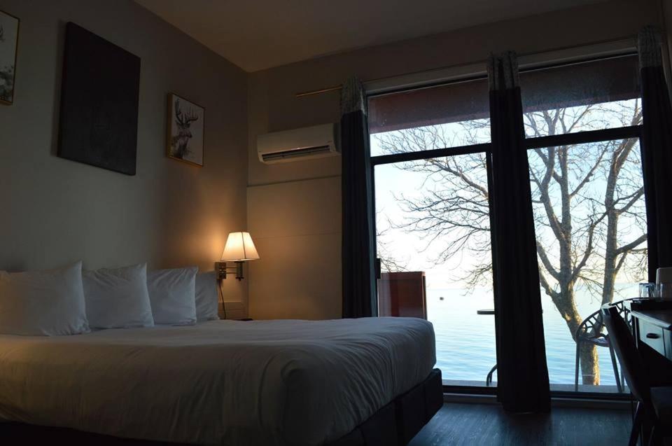 Driftwood Inn Sechelt Extérieur photo